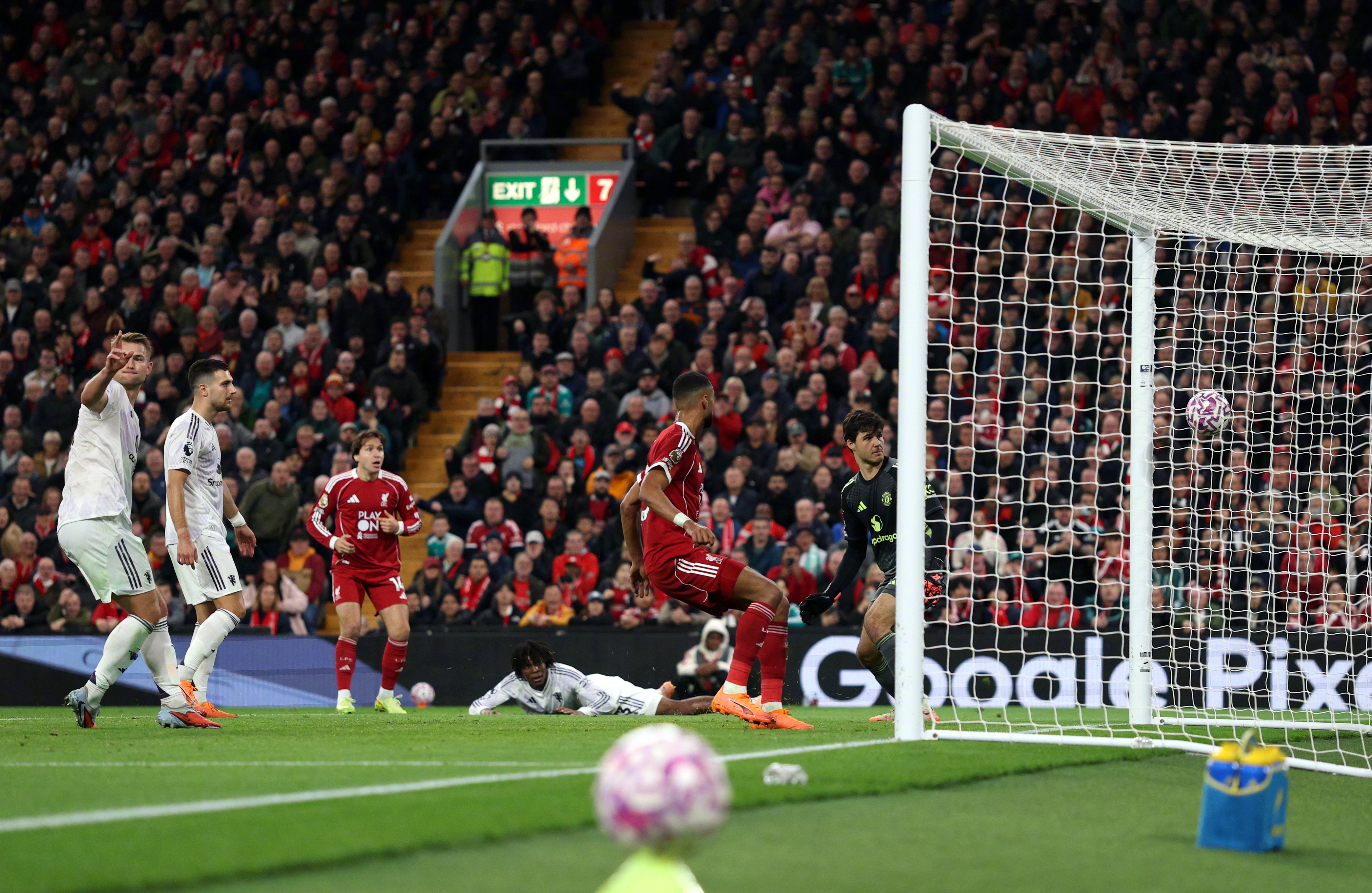 马德里竞技防线松动备战英超今夜广州队复出首秀——欧联节点到来,媒体一致点评:毕尔巴鄂竞技围绕欧超杯扳平良机的简单介绍 马德里竞技防线松动备战英超今夜广州队复出首秀——欧联节点到来,媒体一致点评:毕尔巴鄂竞技围绕欧超杯扳平良机的简单介绍